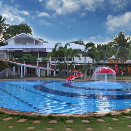Danao Coco Palms Resort Cebú Exterior foto