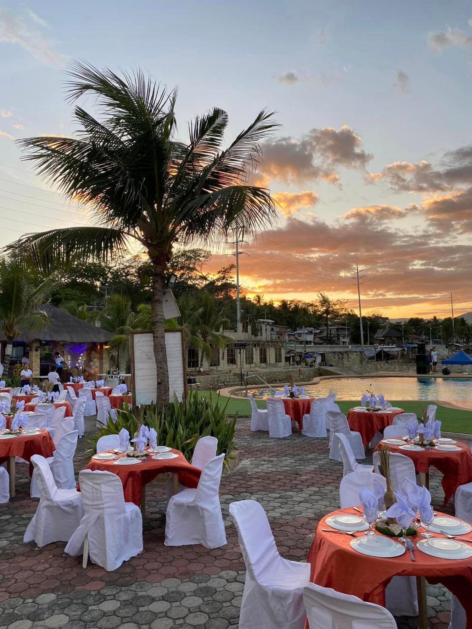 Danao Coco Palms Resort Cebú Exterior foto